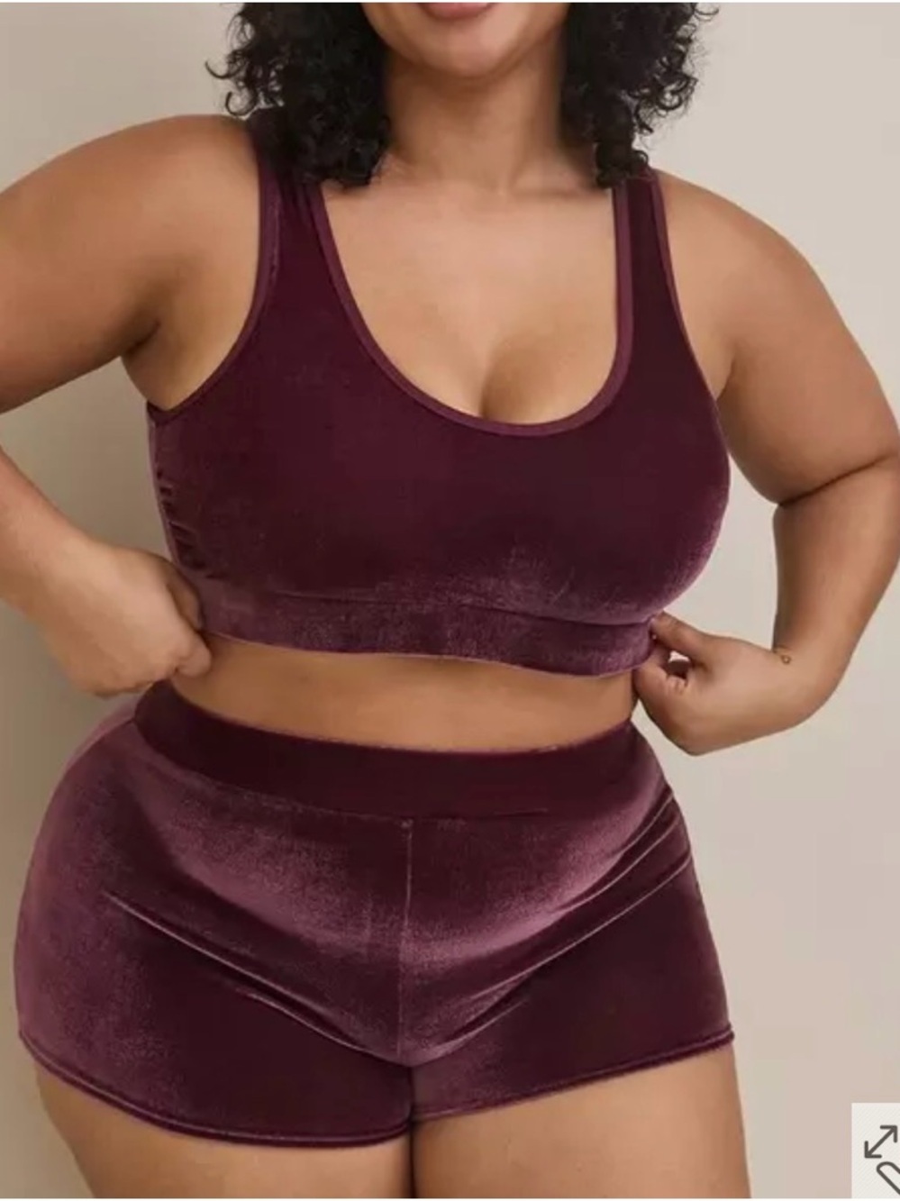 Torrid Curve Lightly Lined Velour Scoop Bralette and short set size 4